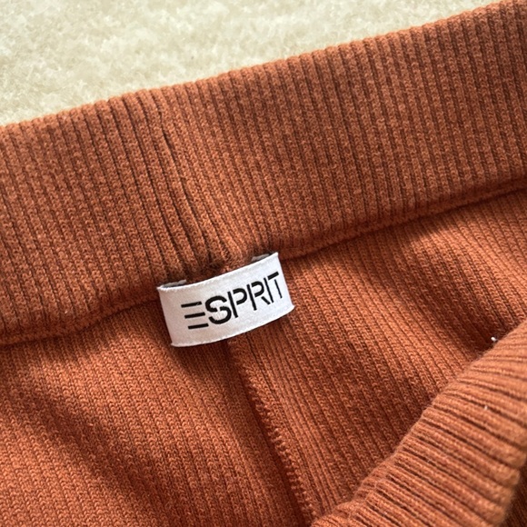 Esprit Terracotta Ribbed Knitwear - Picture 2 of 8